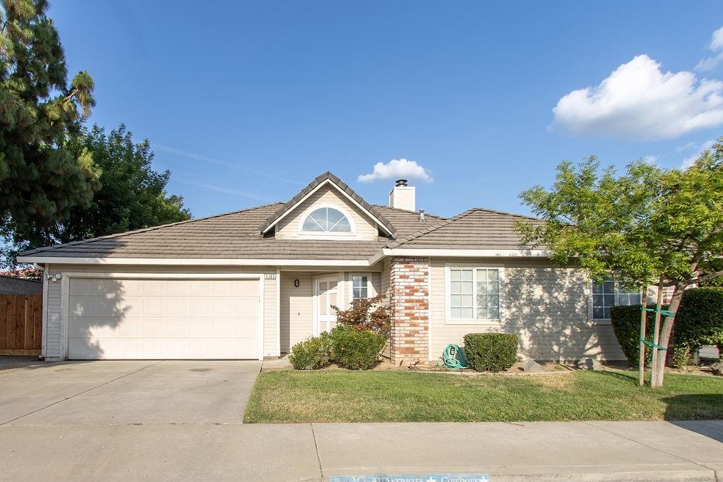 Photo of 1702 Brenda Wy in Turlock, CA