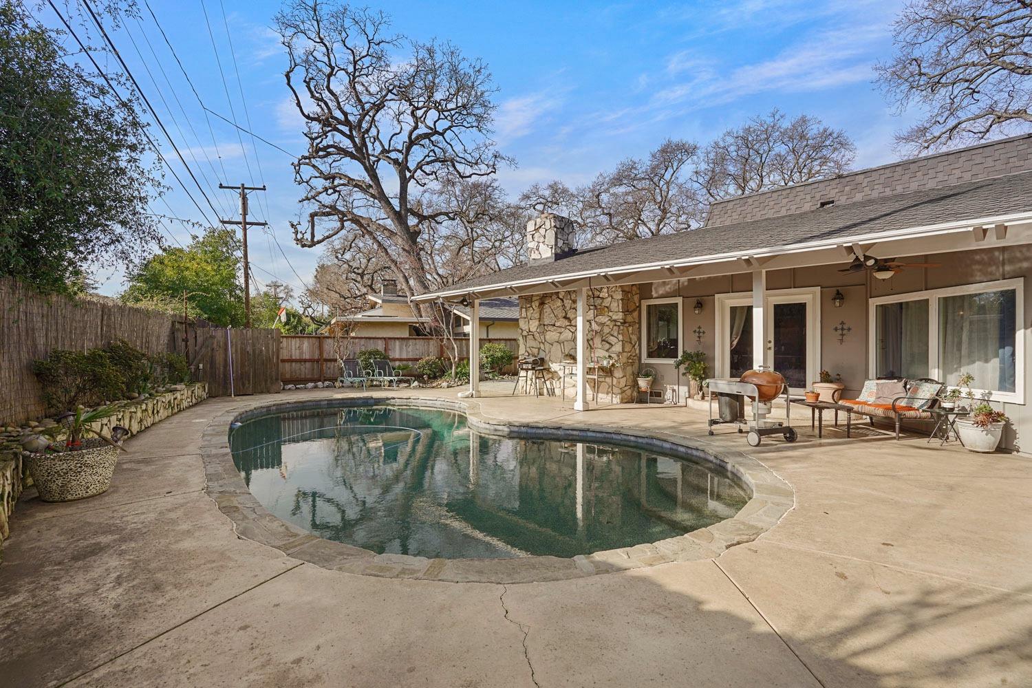 Detail Gallery Image 36 of 46 For 7720 Parkwoods Dr, Stockton,  CA 95207 - 3 Beds | 2/1 Baths