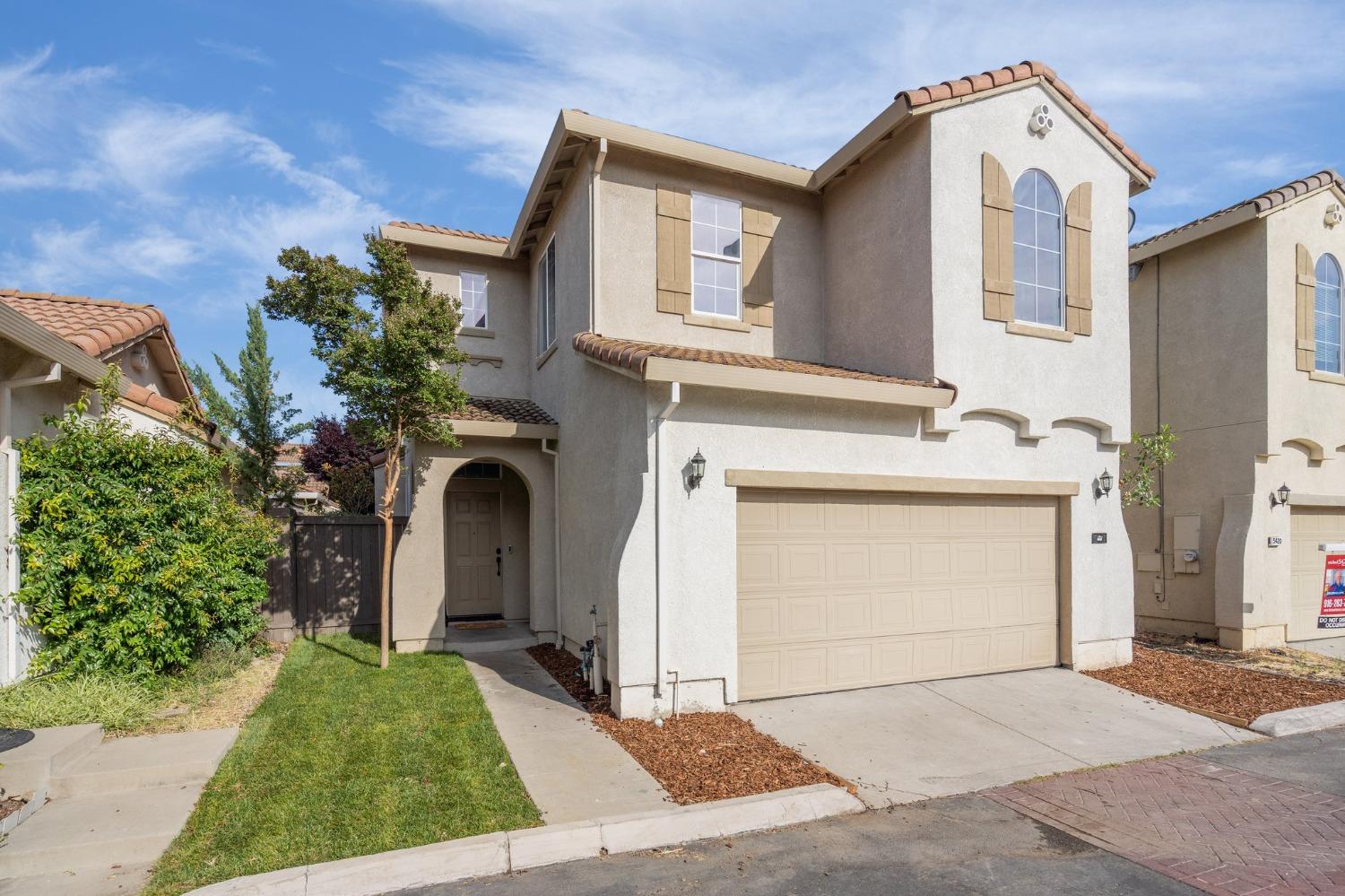 Detail Gallery Image 1 of 1 For 5426 Baccus Way, Sacramento,  CA 95835 - 3 Beds | 2/1 Baths