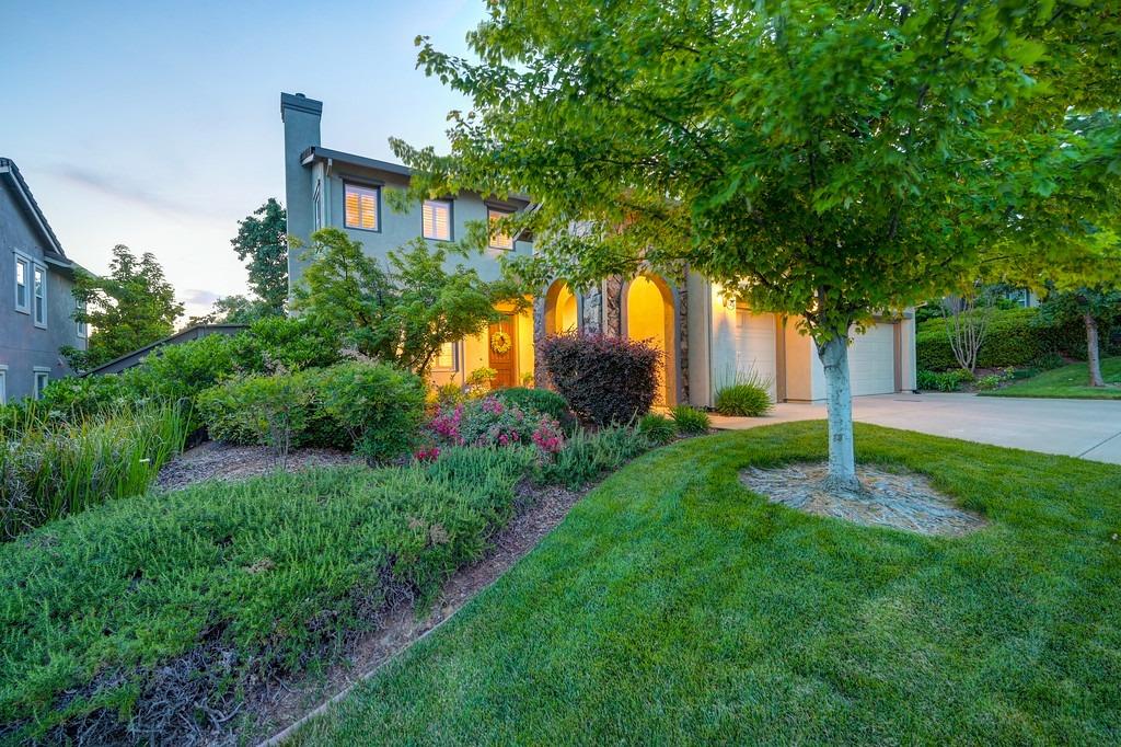 Photo of 8144 Damico Dr in El Dorado Hills, CA