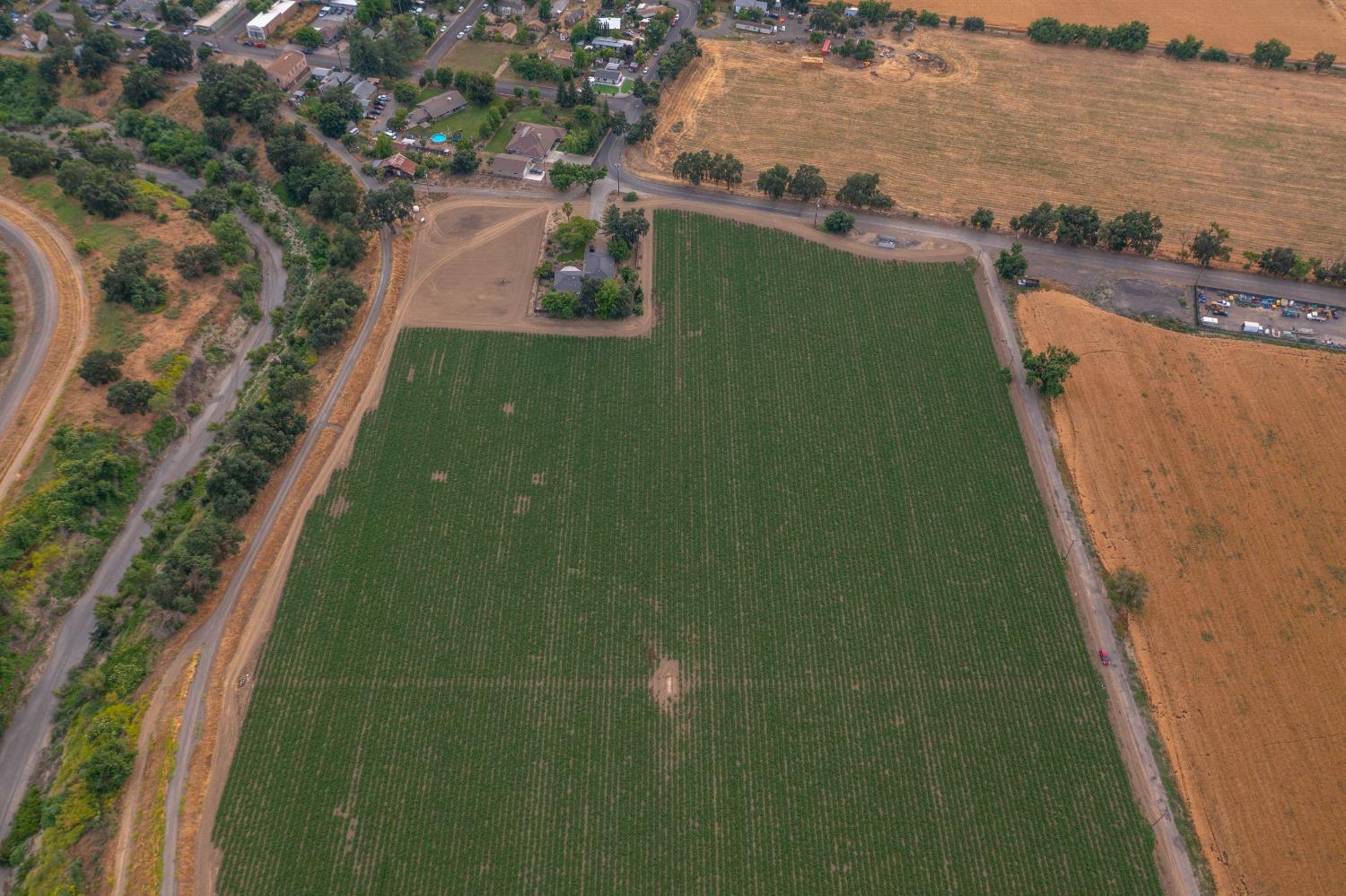 Photo of 38123 County Rd 17 in Woodland, CA