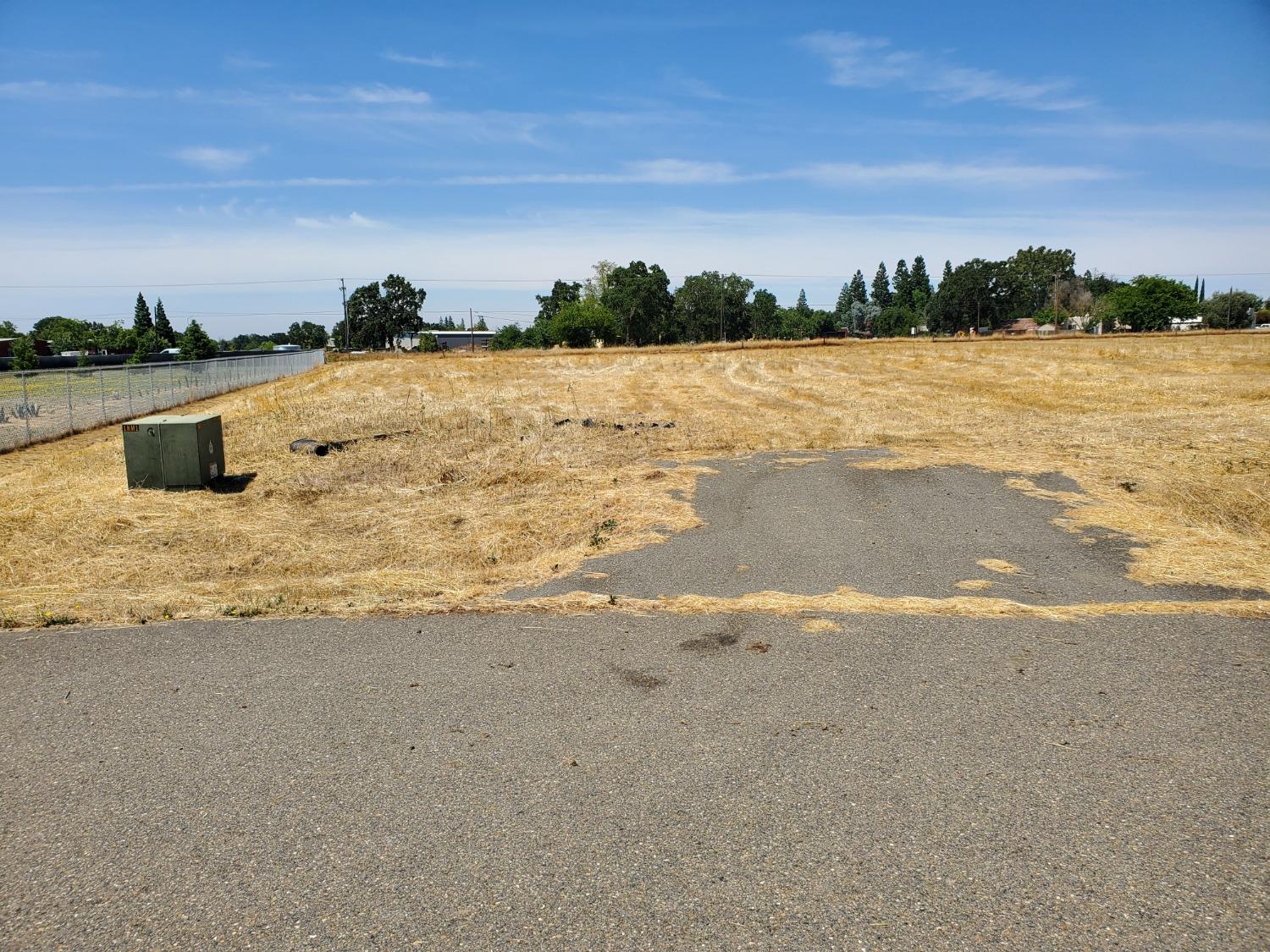 Photo of 9500 Danlar Ct in Wilton, CA