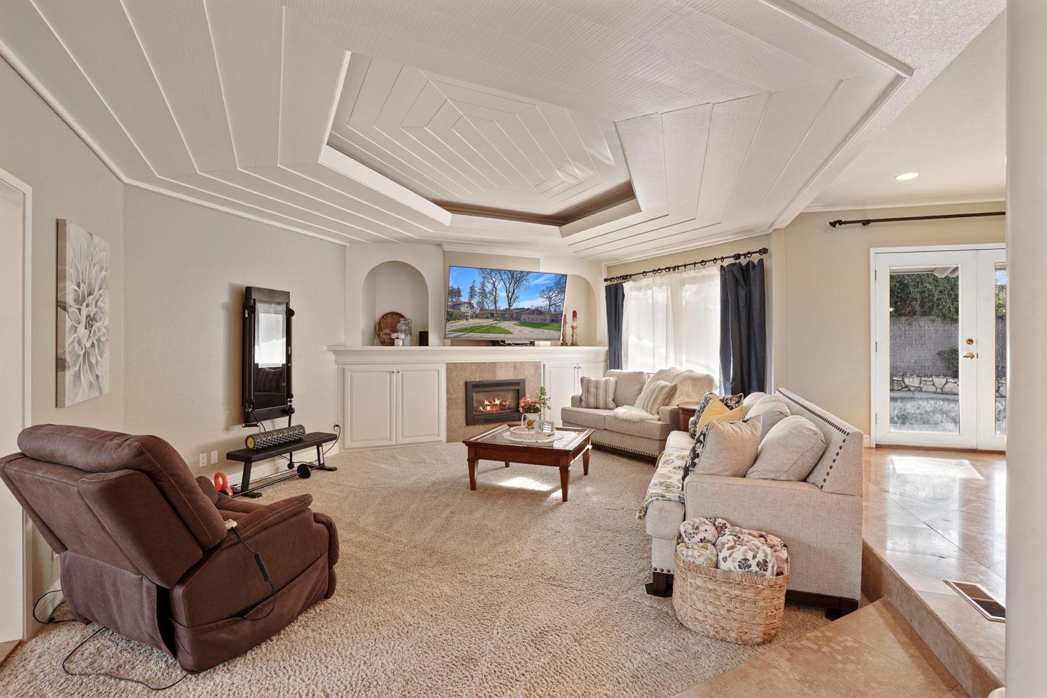 Detail Gallery Image 3 of 46 For 7720 Parkwoods Dr, Stockton,  CA 95207 - 3 Beds | 2/1 Baths