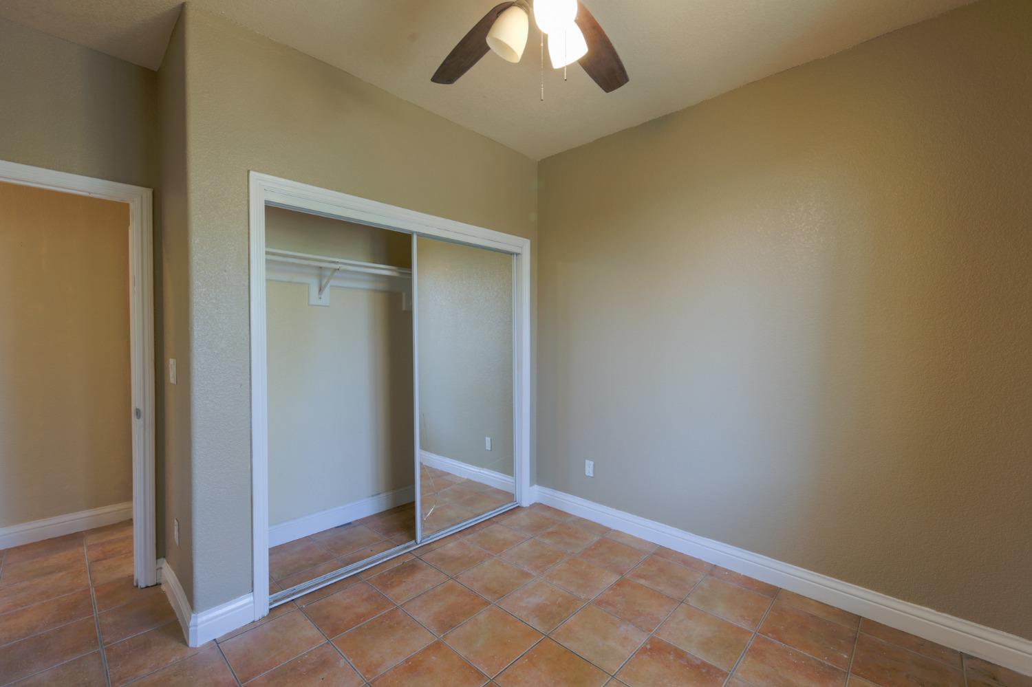 Detail Gallery Image 15 of 60 For 3217 N E St, Stockton,  CA 95205 - 3 Beds | 2 Baths