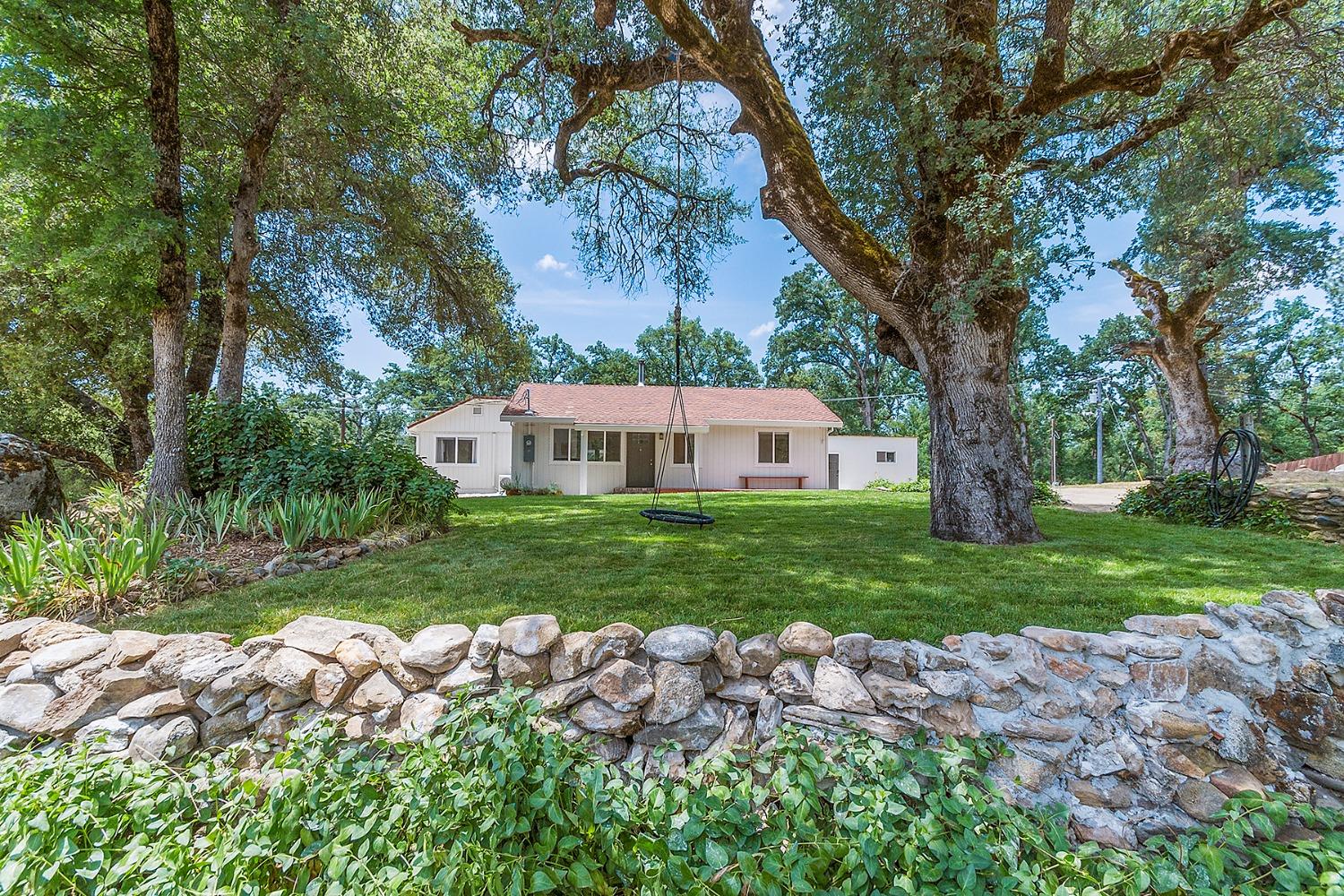 Photo of 3095 Cedar Creek Rd in Fiddletown, CA