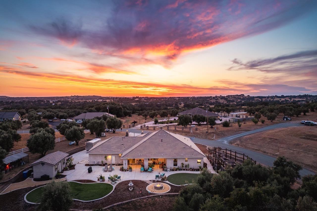 Photo of 5001 Lake View Rd in Valley Springs, CA