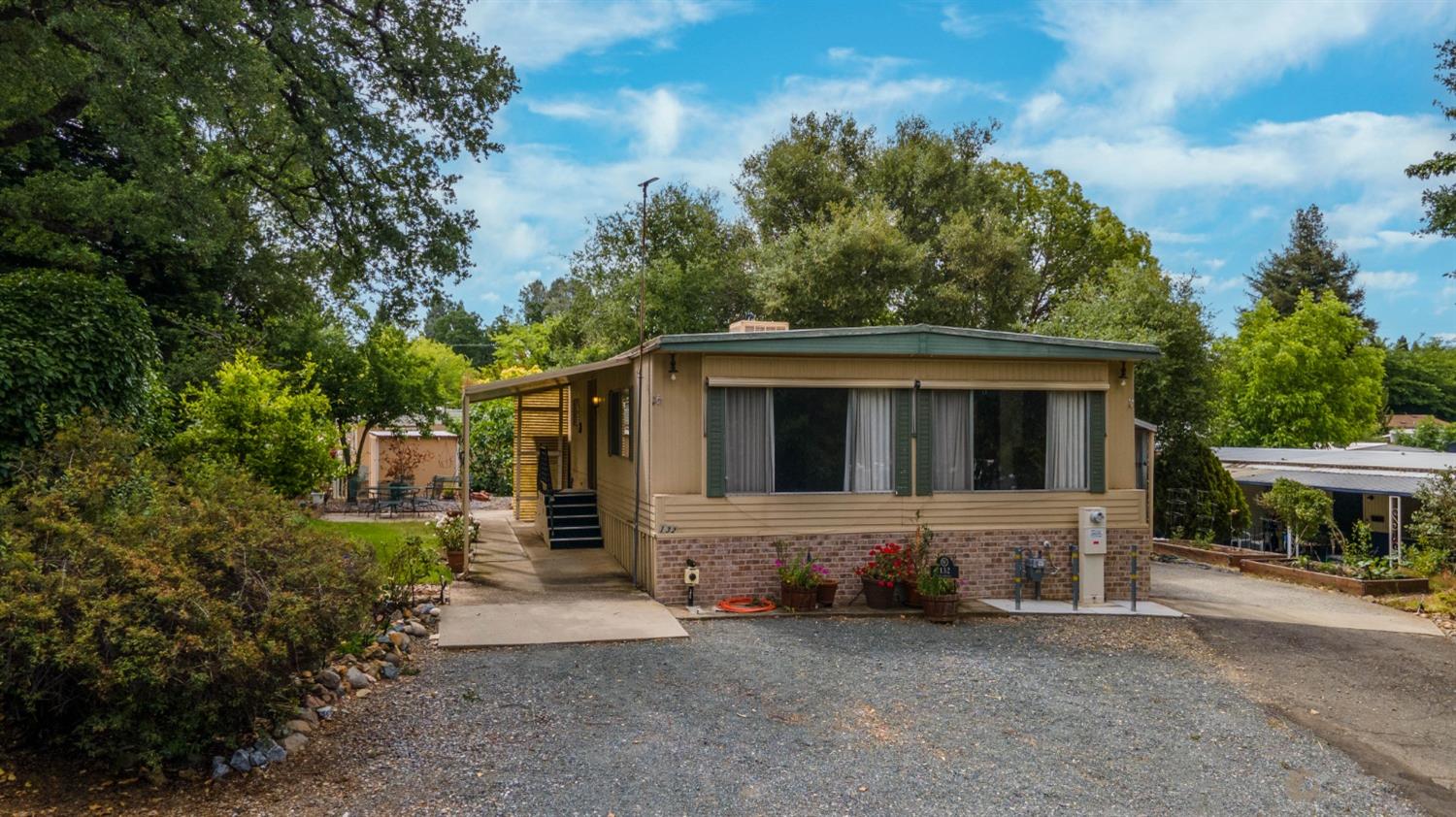 Photo of 132 Lily Ave in Auburn, CA