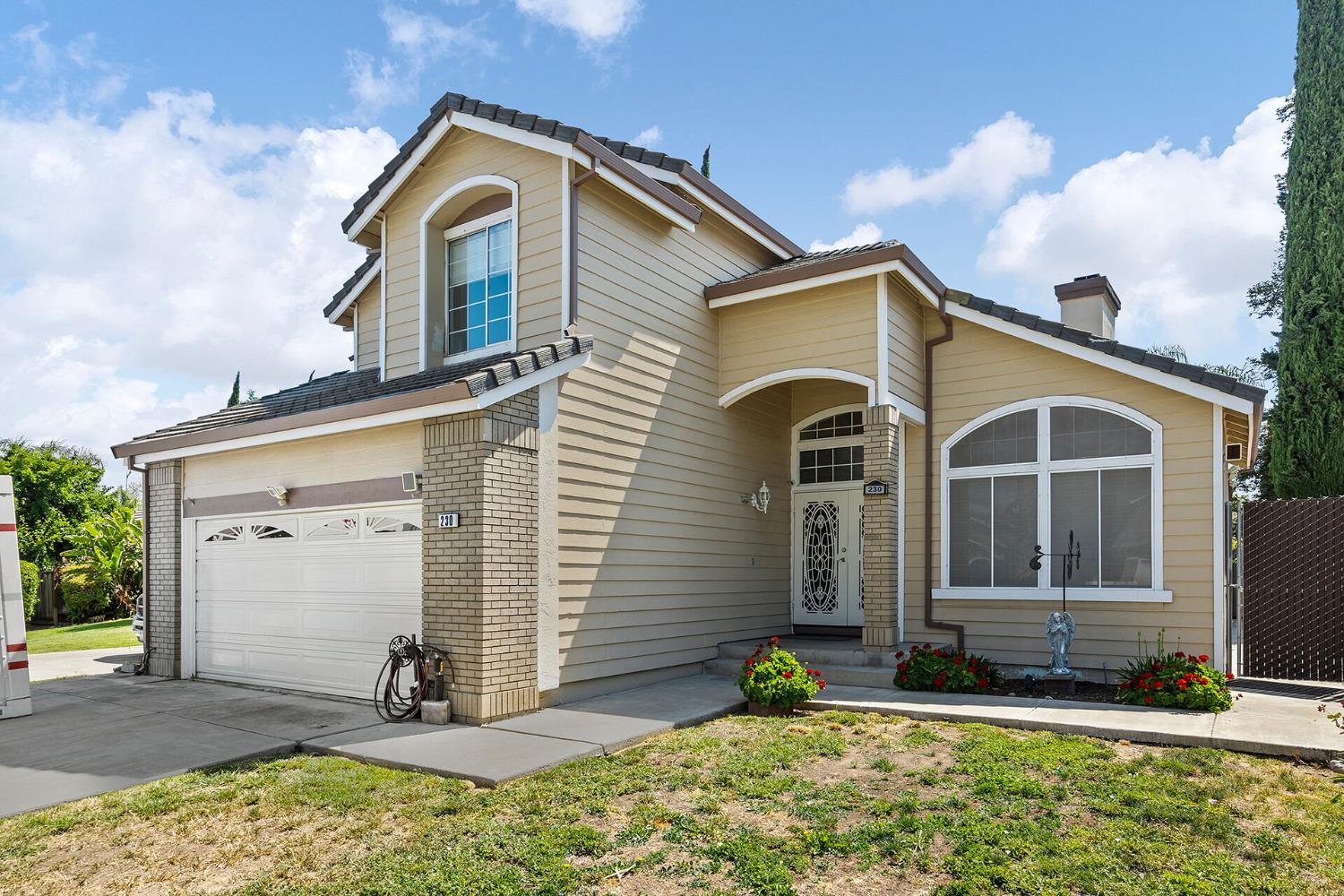 Detail Gallery Image 1 of 1 For 230 King Arthur Ct, Tracy,  CA 95376 - 3 Beds | 2/1 Baths
