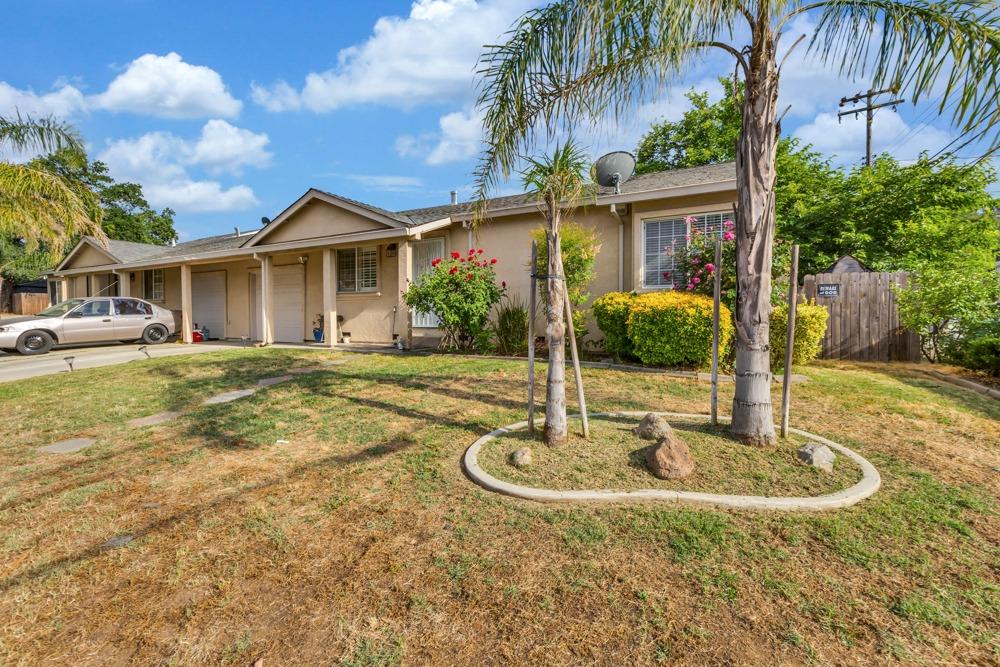 Photo of 4300 Carmelo Oaks Ct in Sacramento, CA