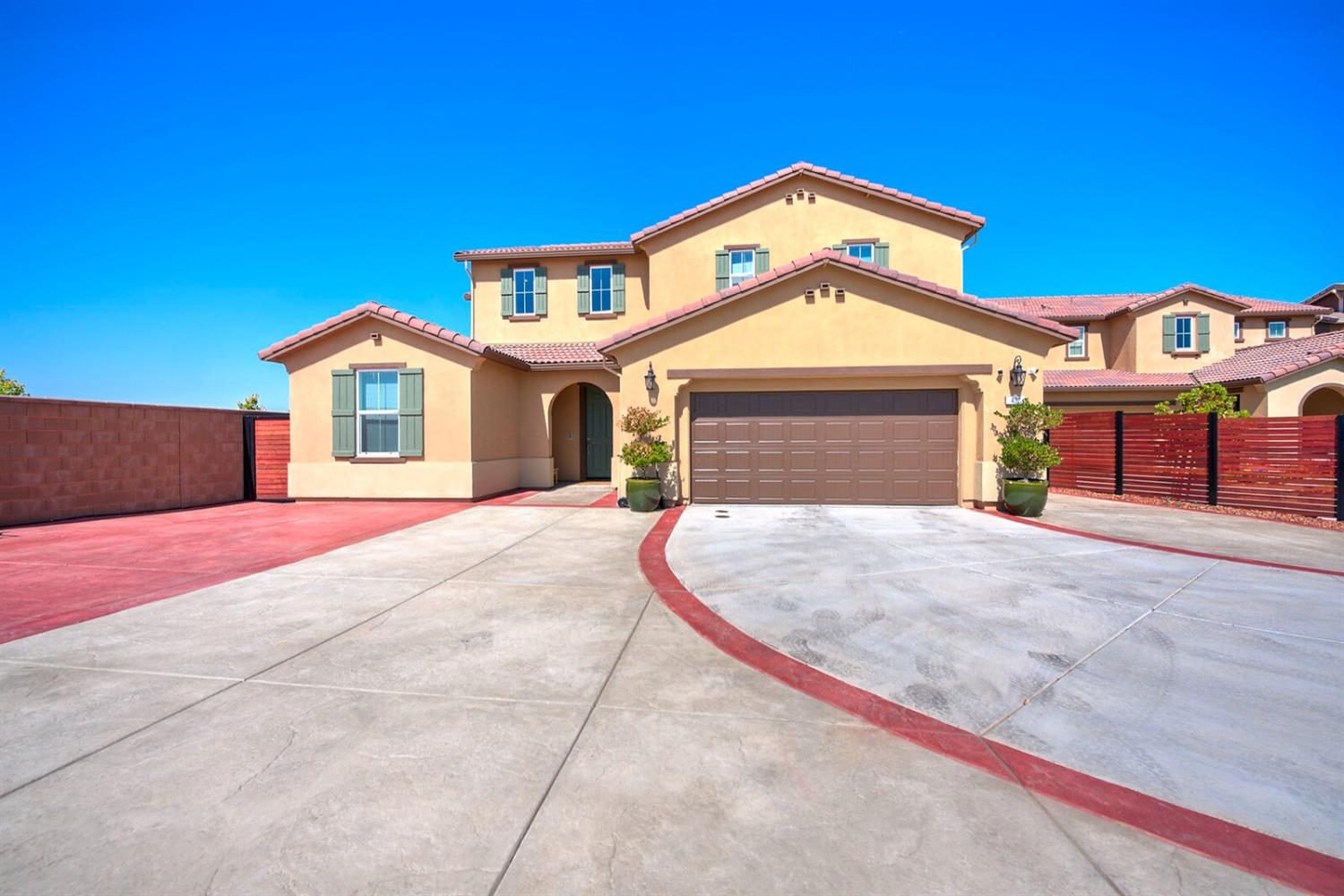 Photo of 432 New Dawn Ct in Roseville, CA