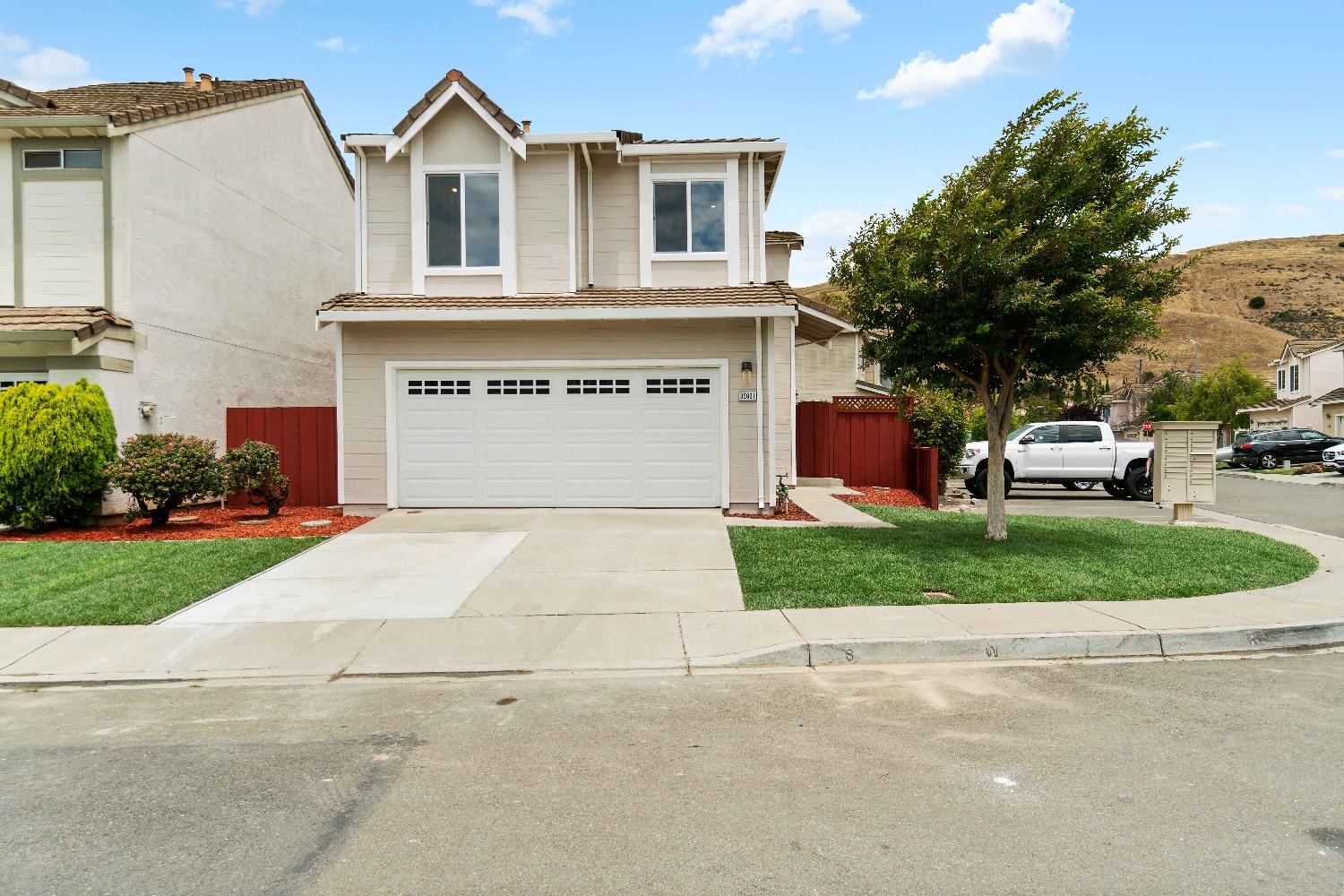 Detail Gallery Image 1 of 1 For 35931 Killorglin, Fremont,  CA 94536 - 4 Beds | 2/1 Baths