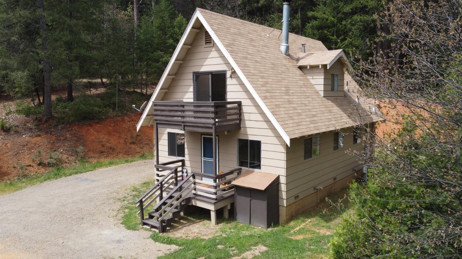 Photo of 13100 Lost Lake Rd in Grass Valley, CA