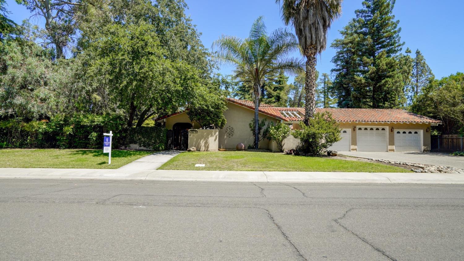 1517 Midway Drive, Woodland, CA 