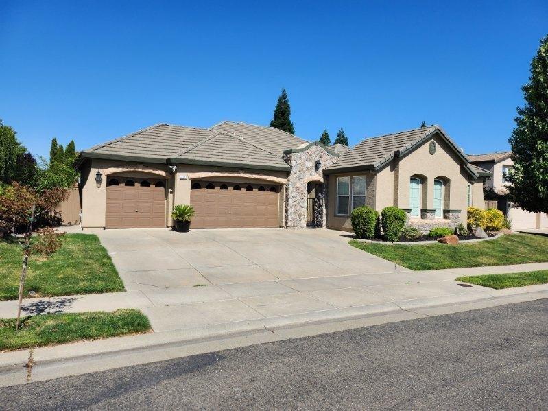 Photo of 3211 Lori Ct in Roseville, CA