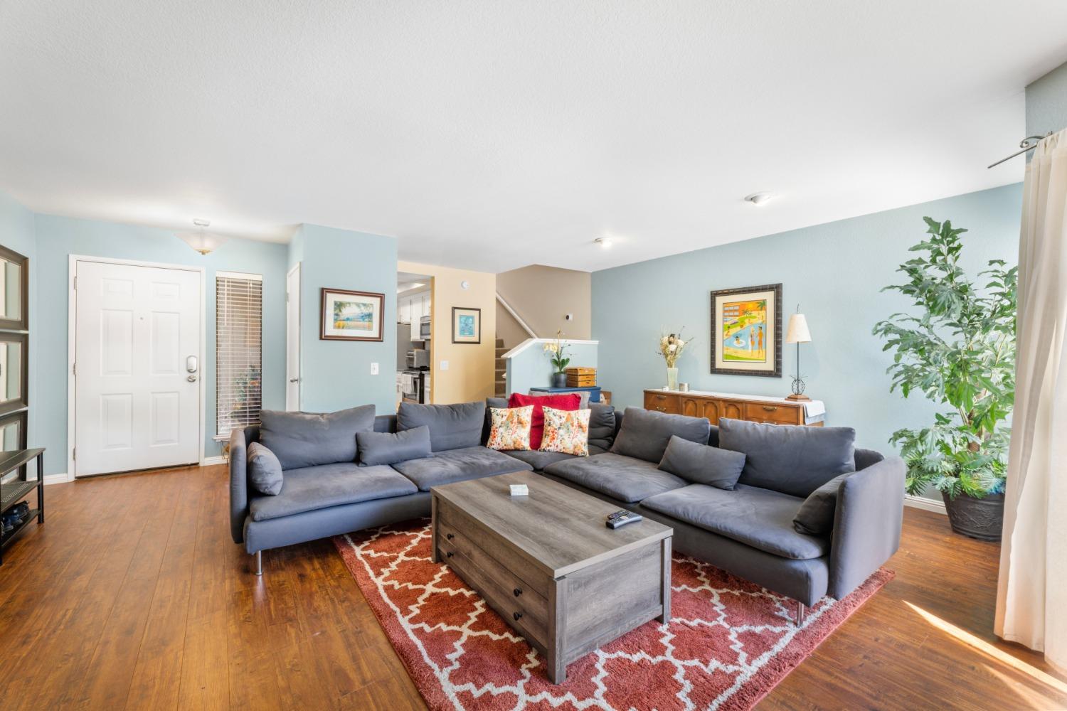 Photo #10: 223056718 Listing 