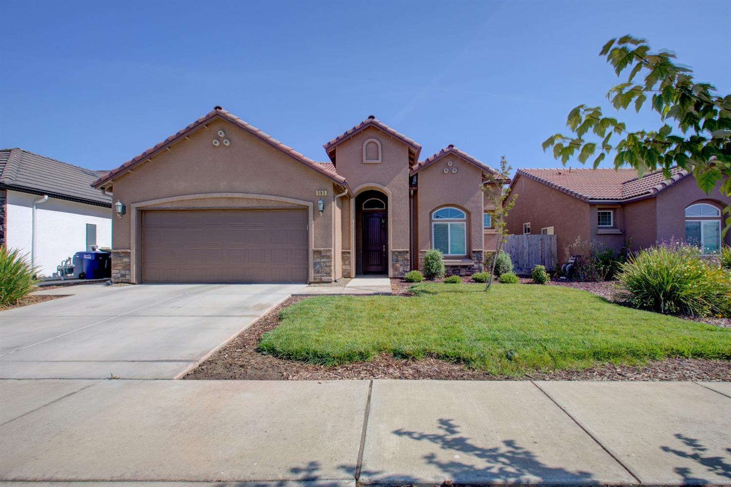 Detail Gallery Image 1 of 1 For 385 Hart Dr, Merced,  CA 95348 - 3 Beds | 2 Baths