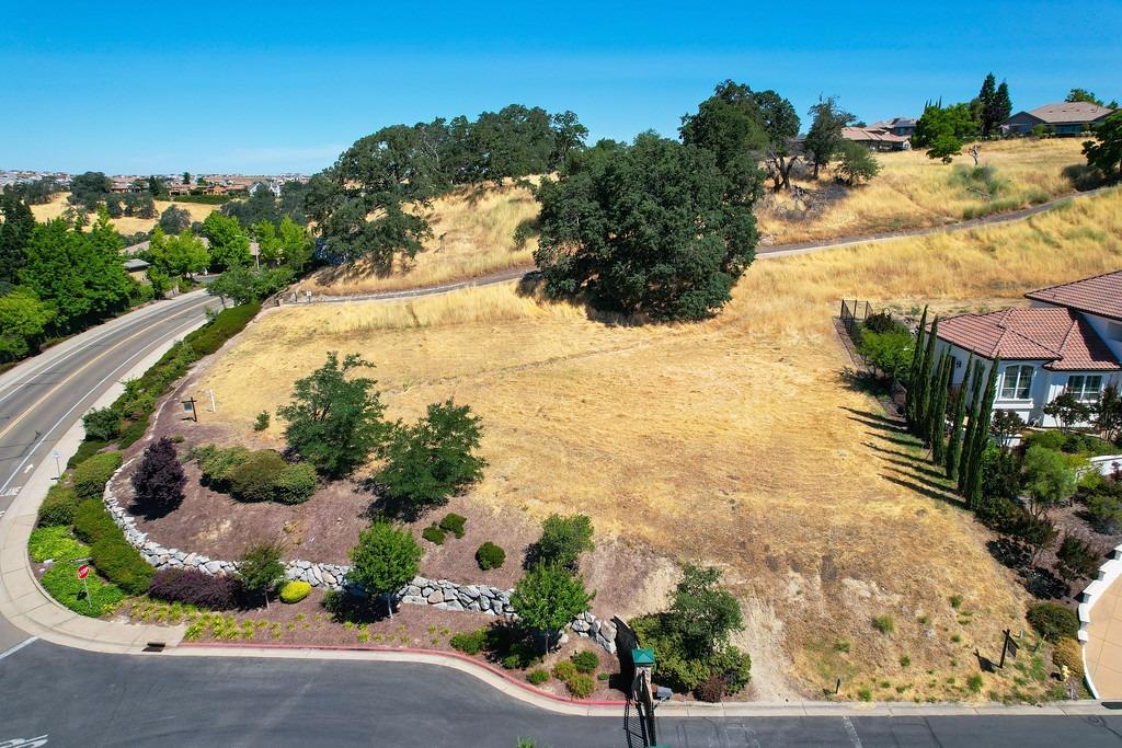 Photo of 2596 Clubhouse Dr in Rocklin, CA