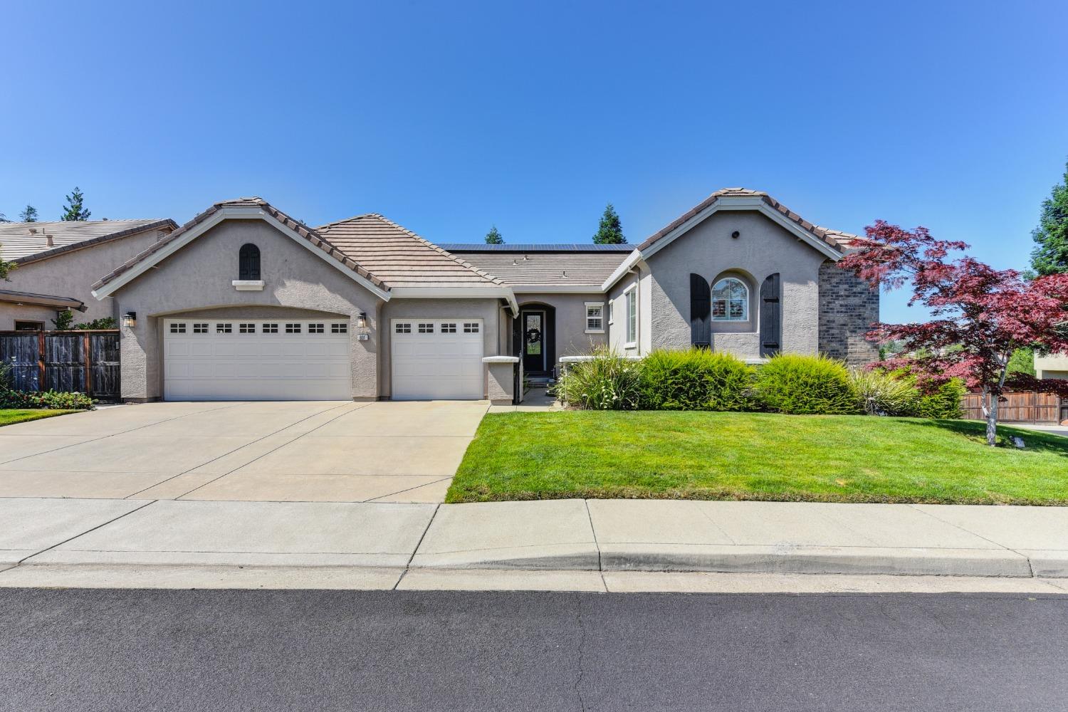 Photo of 601 Oakhurst Ter in Auburn, CA