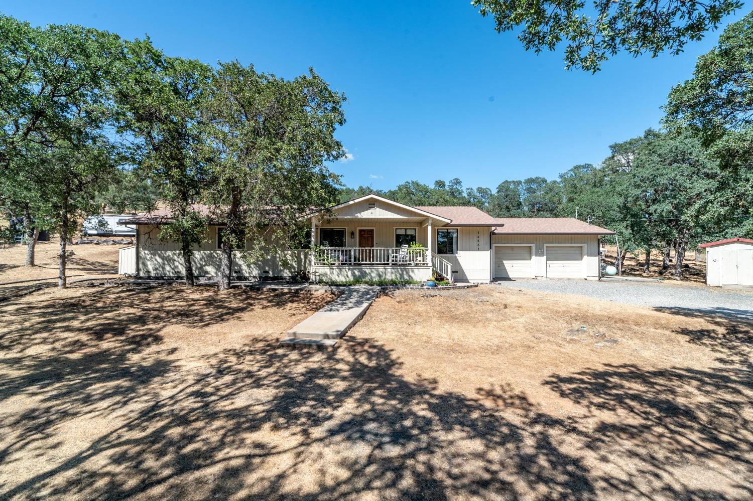 Photo of 16551 Perimeter Rd in Grass Valley, CA