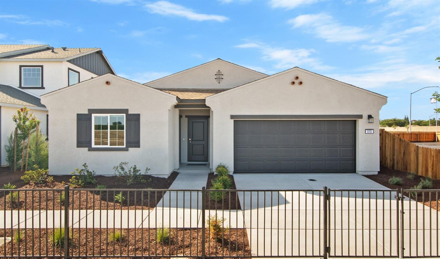 Detail Gallery Image 1 of 1 For 519 Melford Ln, Patterson,  CA 95363 - 4 Beds | 2 Baths