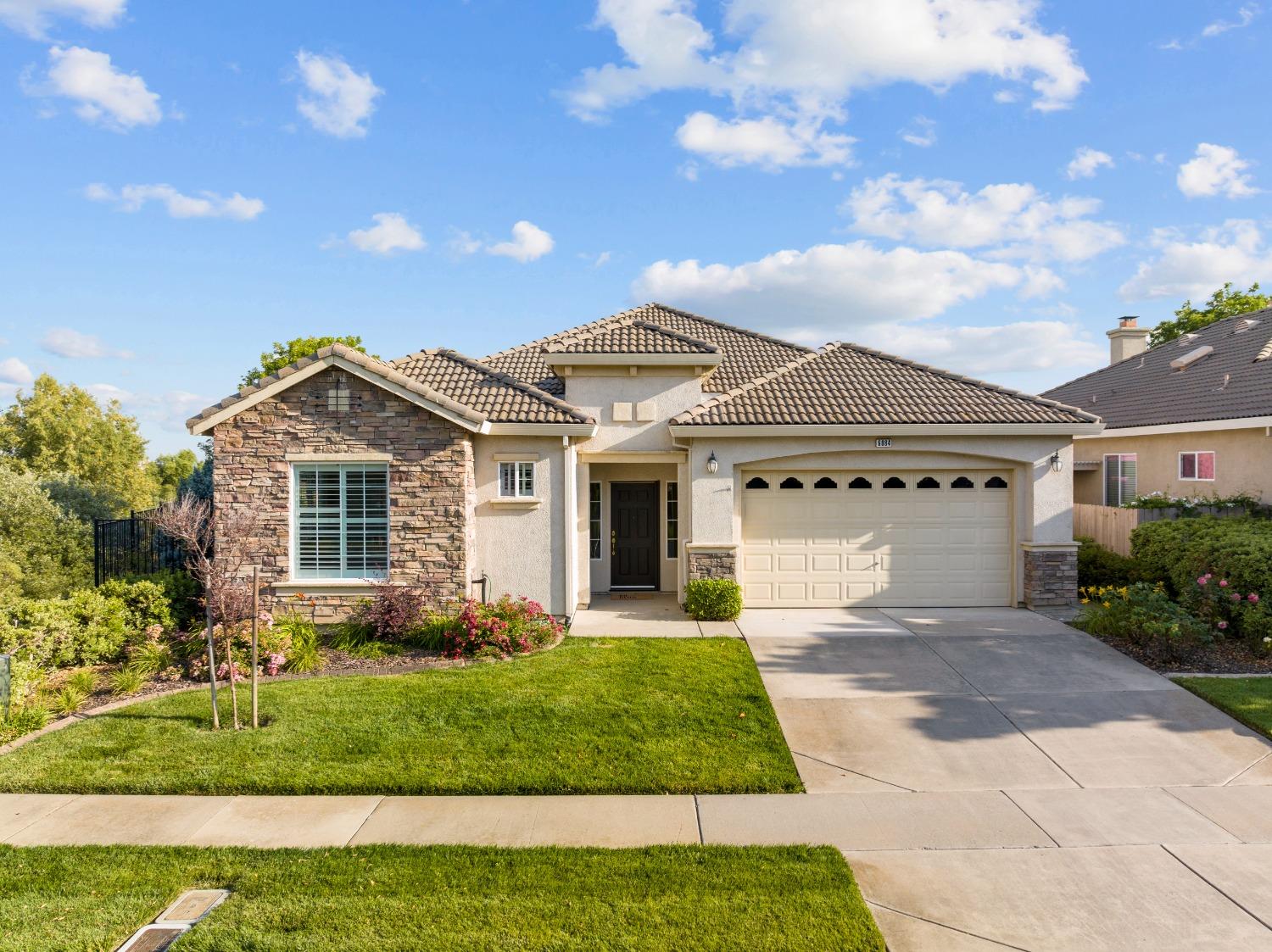 Detail Gallery Image 1 of 1 For 6084 Creekberry Way, El Dorado Hills,  CA 95762 - 2 Beds | 2 Baths