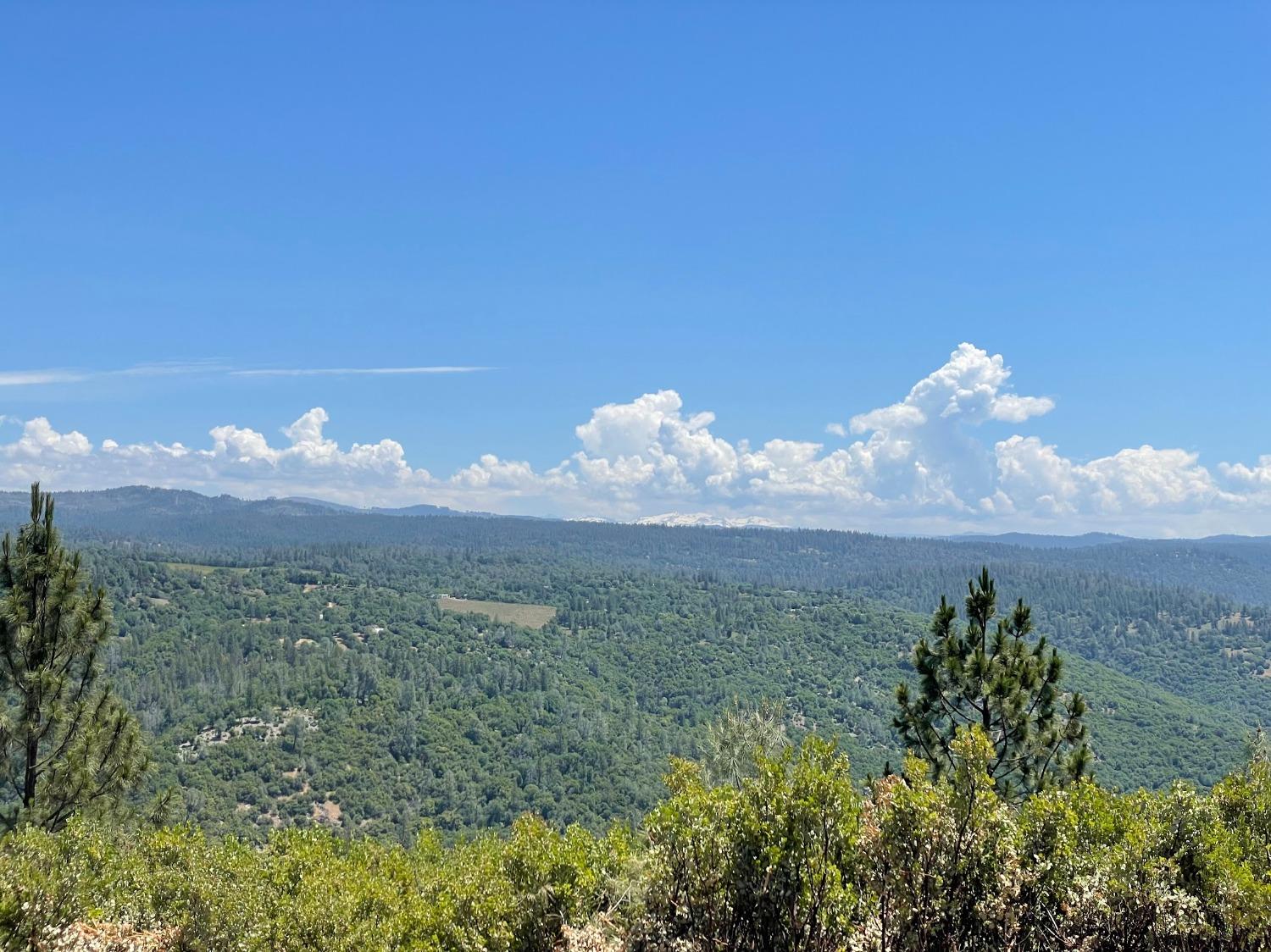 Photo of 1 Dark Canyon Rd in Placerville, CA