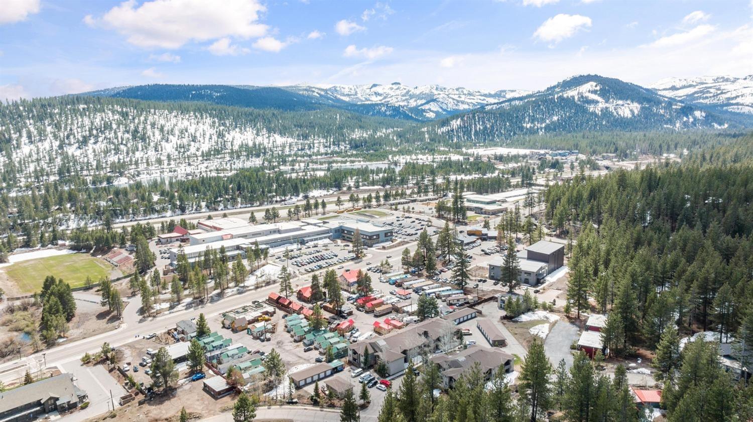 Passage Place, Truckee, California image 14