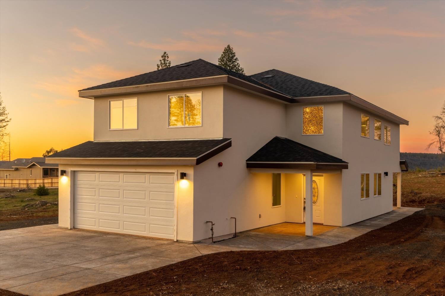 Photo of 887 Waggoner Rd in Paradise, CA
