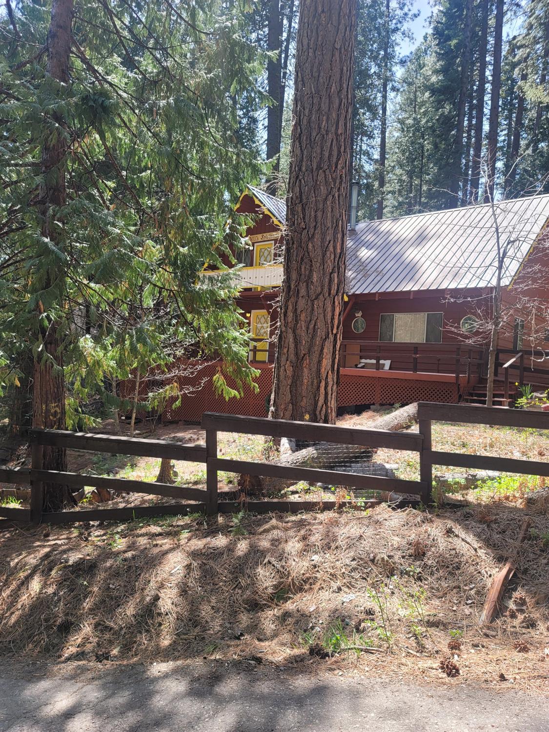 Mono Drive, Long Barn, California image 4