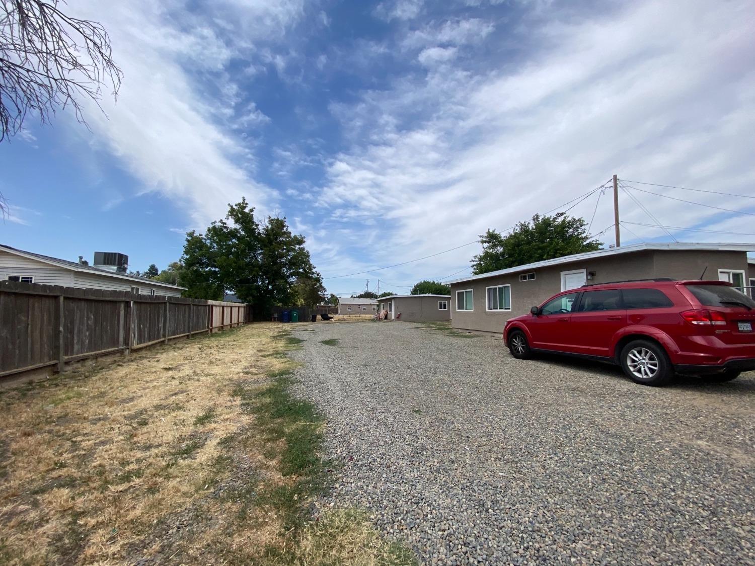 Photo of 1575-1577 Santa Fe in Merced, CA