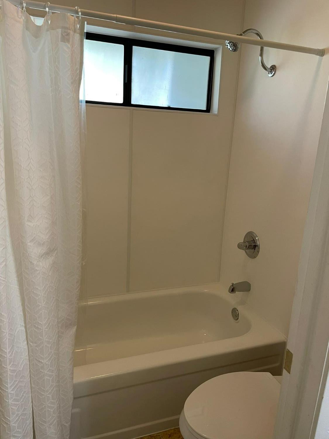 Photo #18: 223053756 Listing: Photo #18