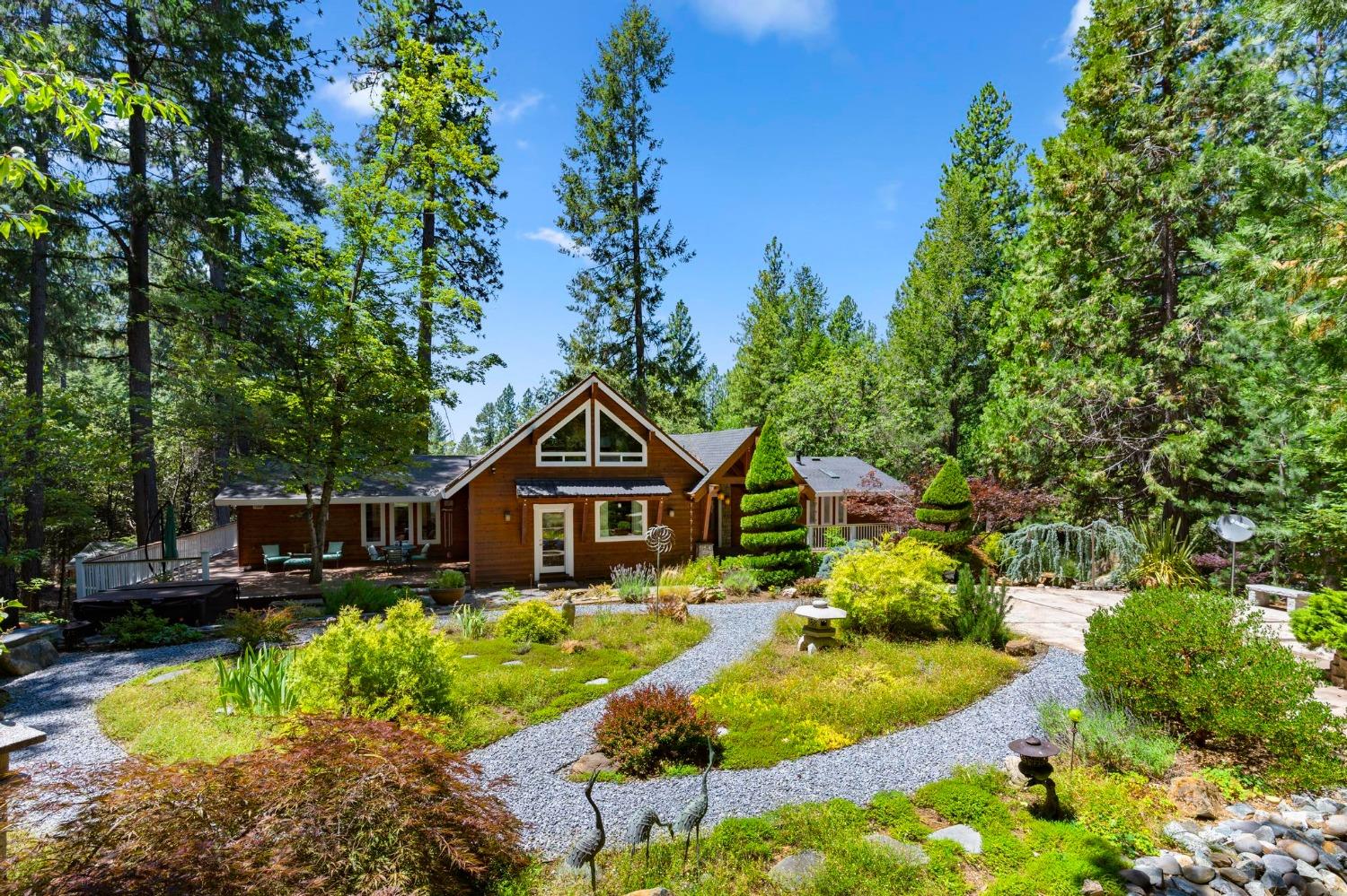 Photo of 11547 Brunswick Pines Rd in Grass Valley, CA
