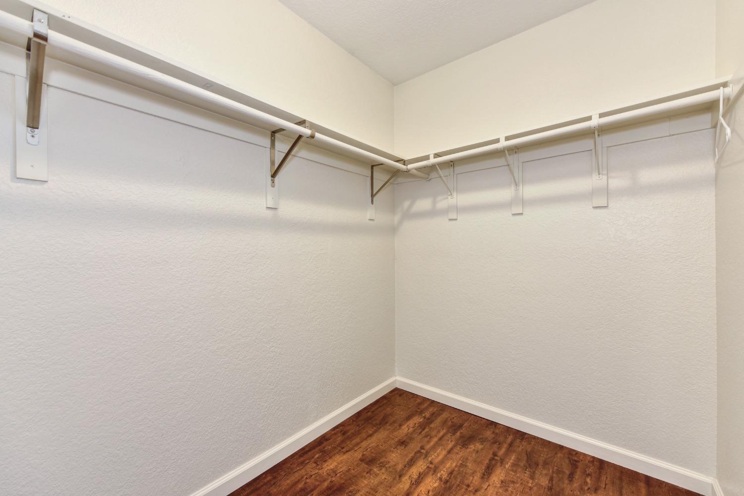Photo #14: 223061035 Listing: Photo #14