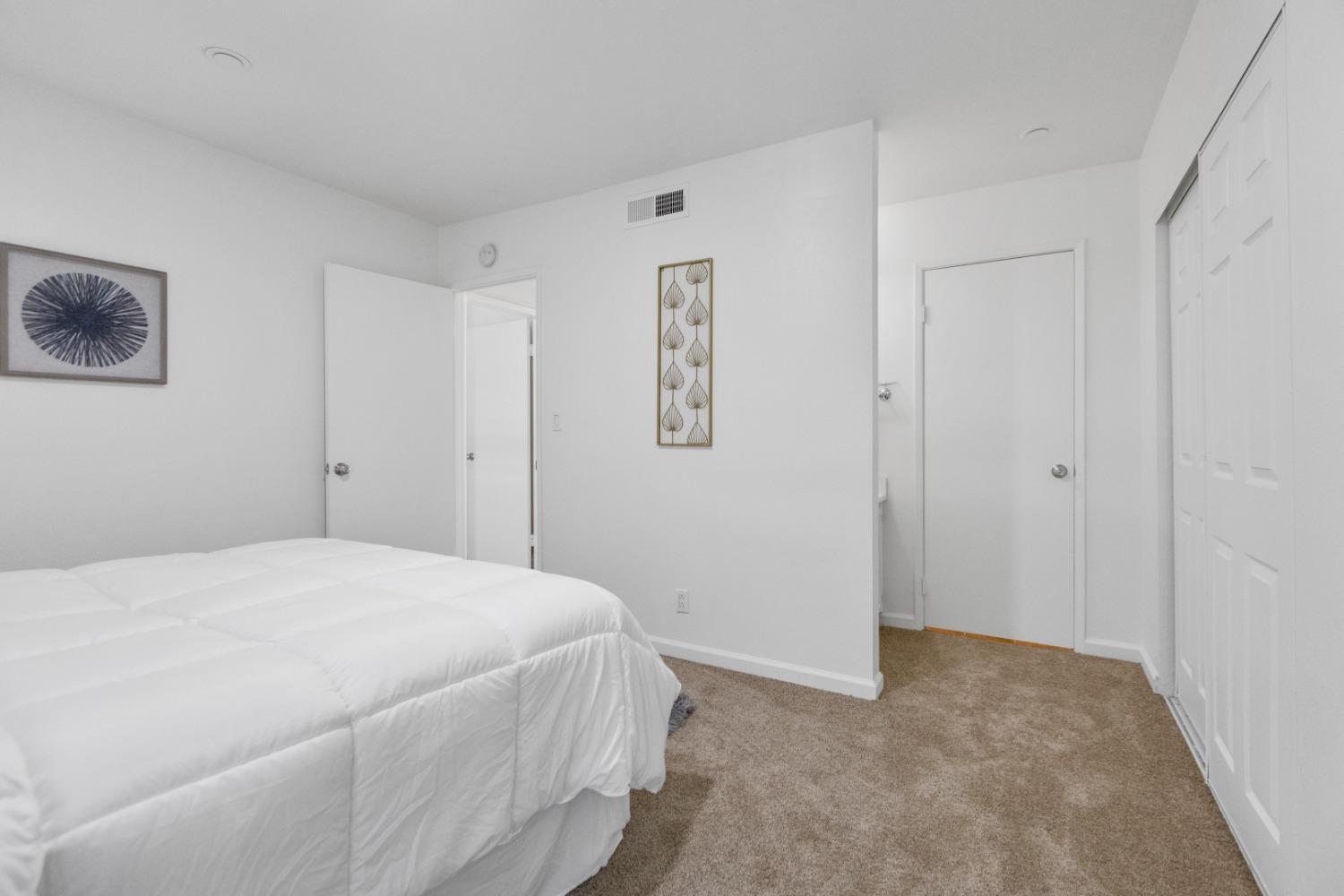Photo #26: 223060991 Listing: Photo #26