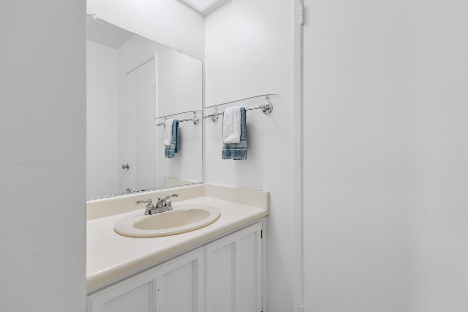 Photo #27: 223060991 Listing: Photo #27