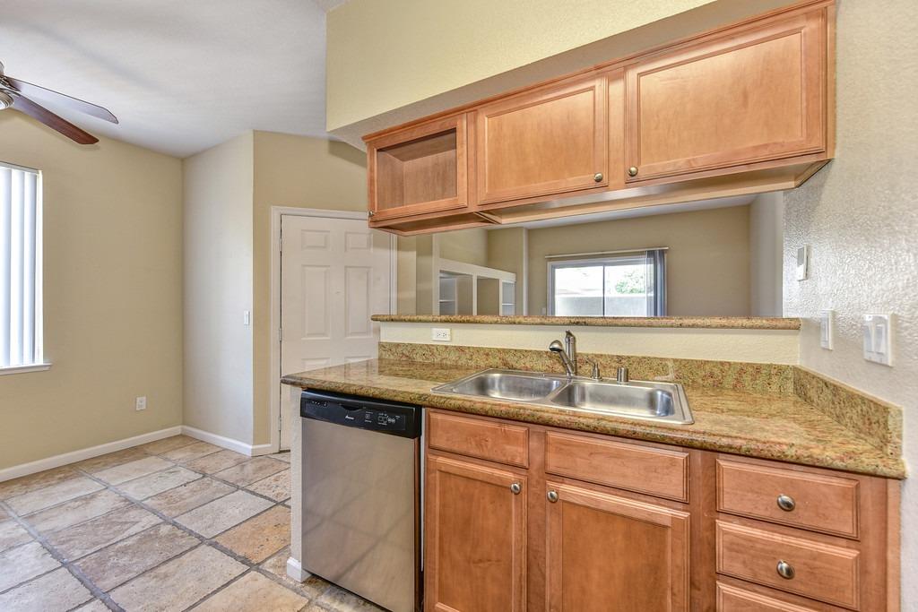 Photo #14: 223061552 Listing: Photo #14