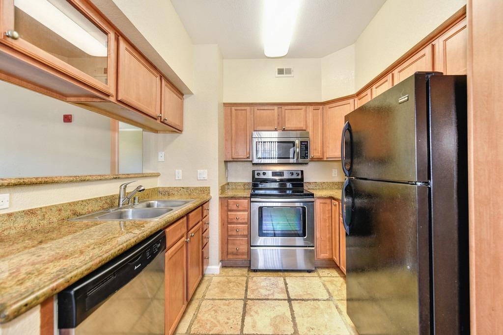 Photo #16: 223061552 Listing: Photo #16