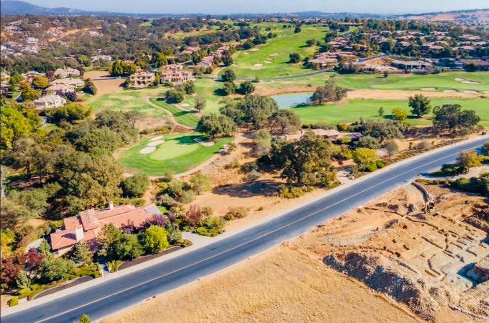 Photo of 4332 Greenview Dr in El Dorado Hills, CA