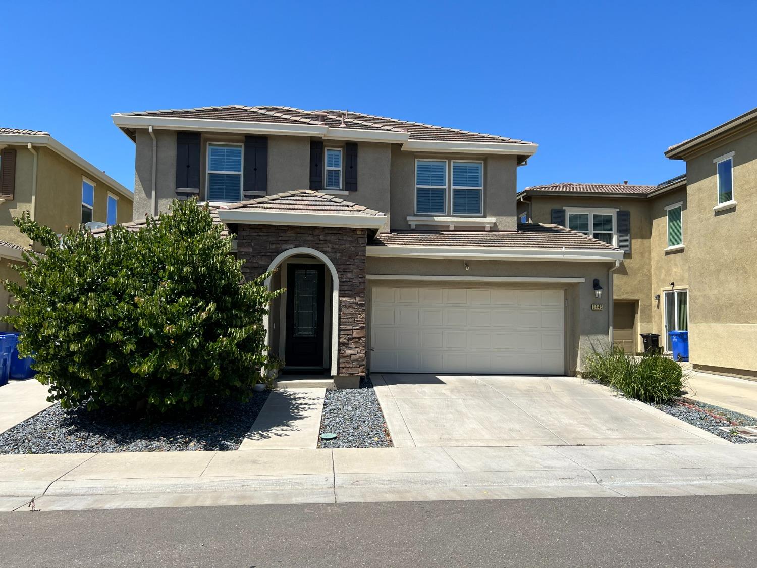 Photo of 8445 Tropical Wy in Elk Grove, CA