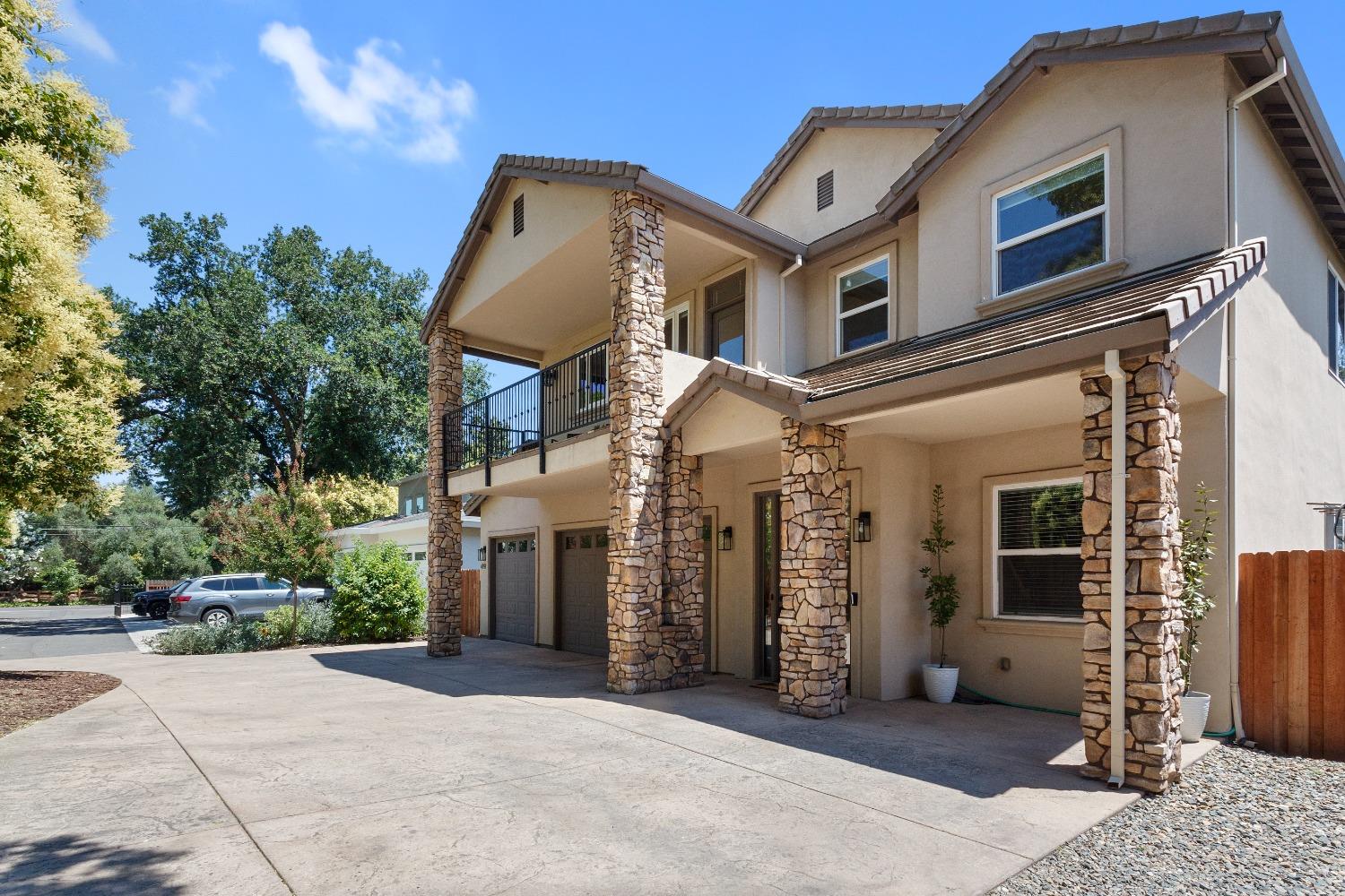 Photo of 4950 Cypress Ave in Carmichael, CA