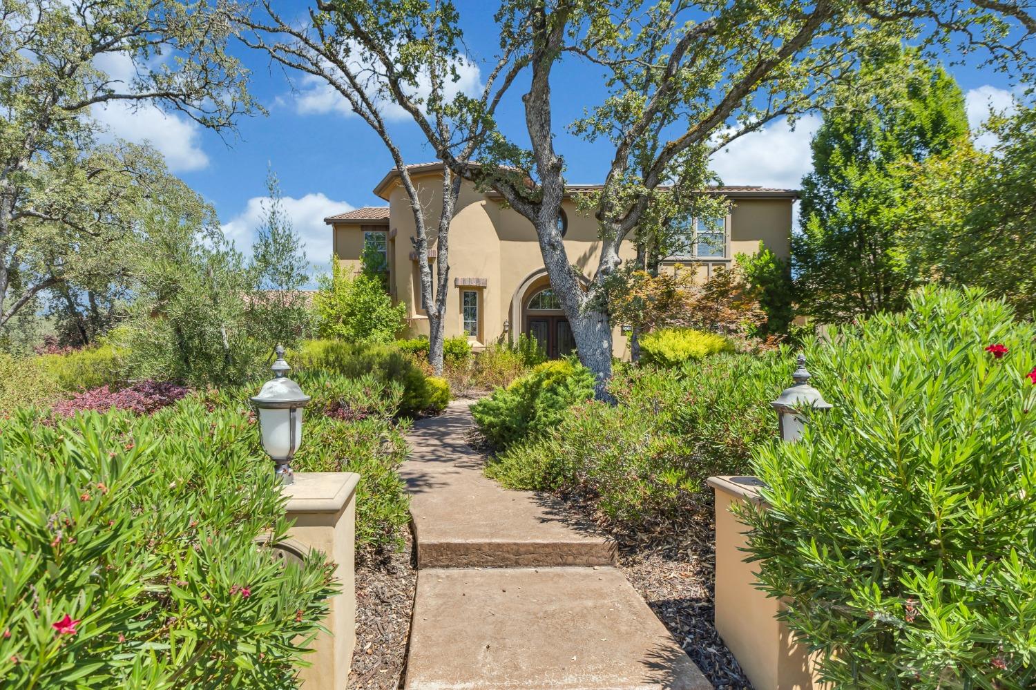 Photo of 3350 Greenview Dr in El Dorado Hills, CA