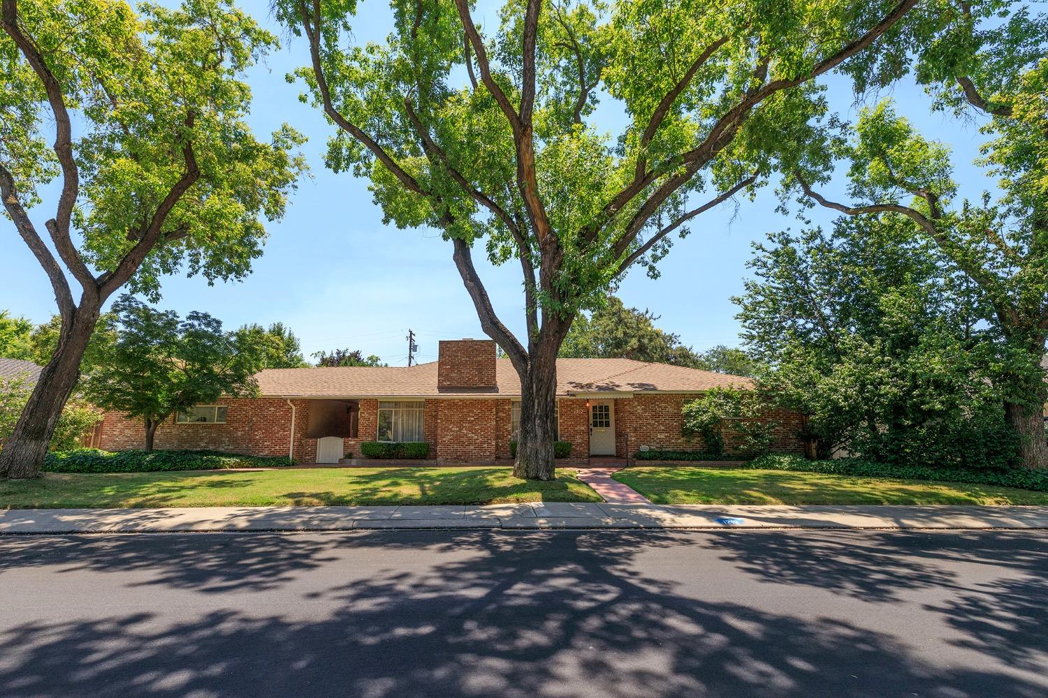 Detail Gallery Image 1 of 1 For 1212 Princeton Ave, Modesto,  CA 95350 - 3 Beds | 2/1 Baths