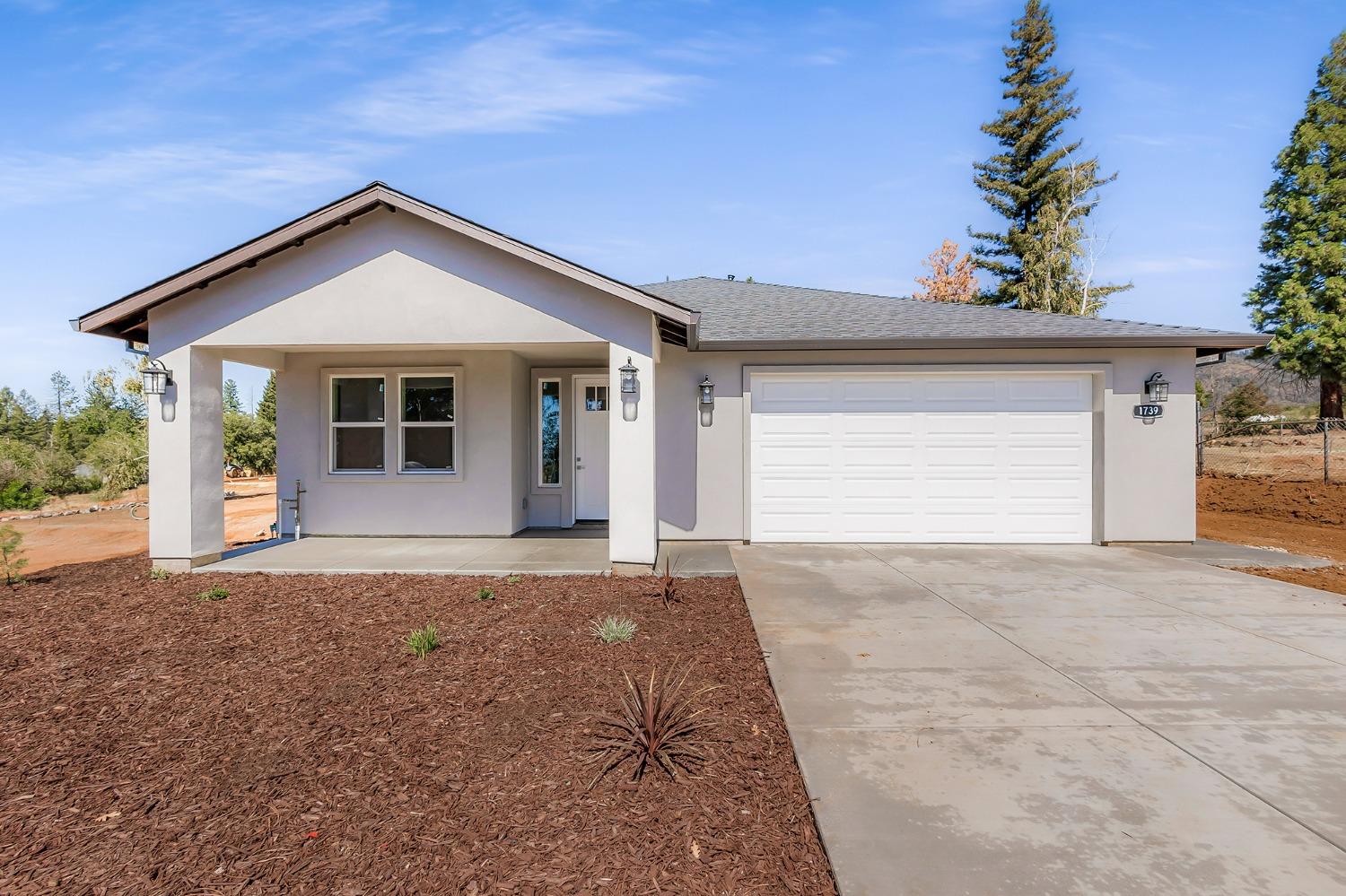 Photo of 1739 Drayer Dr in Paradise, CA