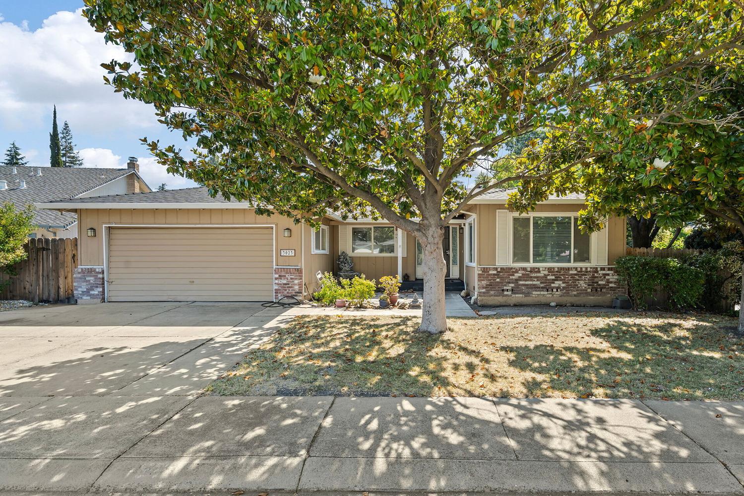 Detail Gallery Image 1 of 1 For 3023 Battleview Pl, Stockton,  CA 95209 - 3 Beds | 2 Baths
