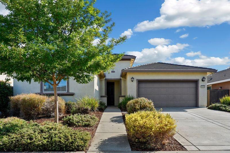 Photo of 5478 Mossy Stone Wy in Rancho Cordova, CA