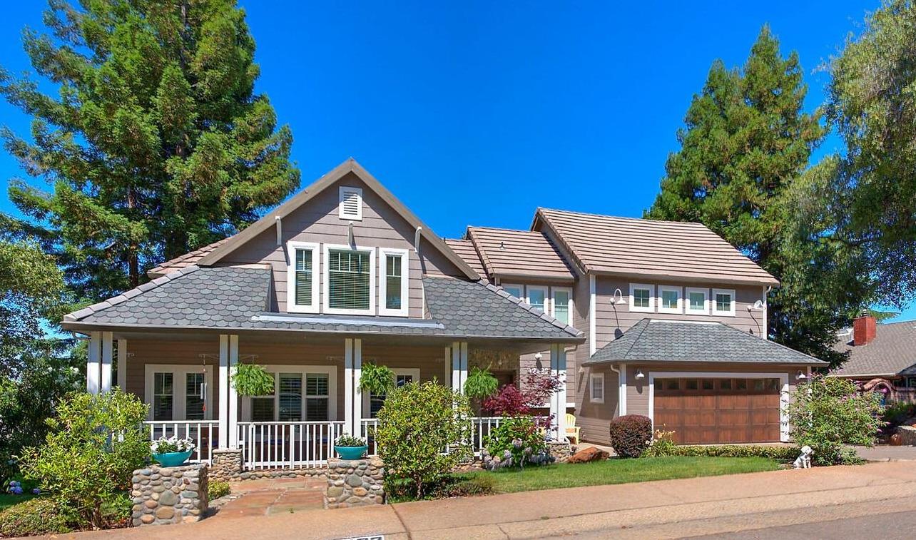 Photo of 12422 Homestead Wy in Auburn, CA