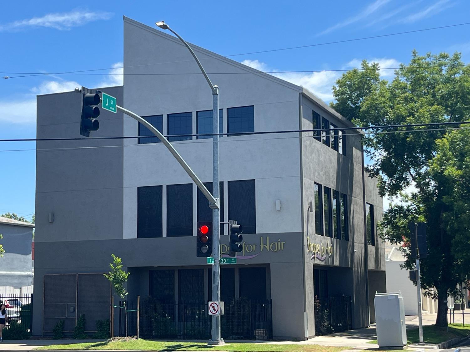 Photo of 3001 J St in Sacramento, CA