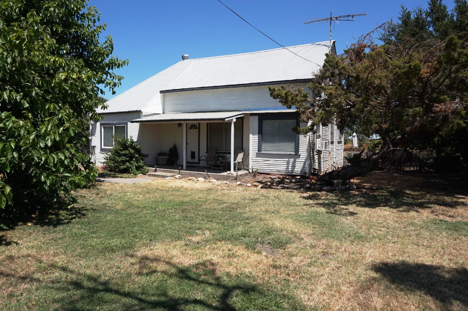 Photo of 31343 Lone Tree Rd in Oakdale, CA