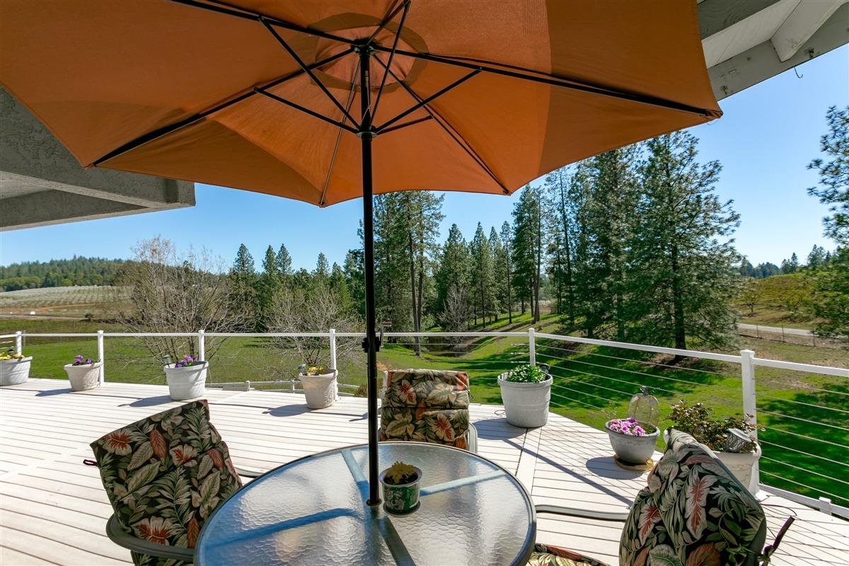 Apple Vista Lane, Camino, California image 17