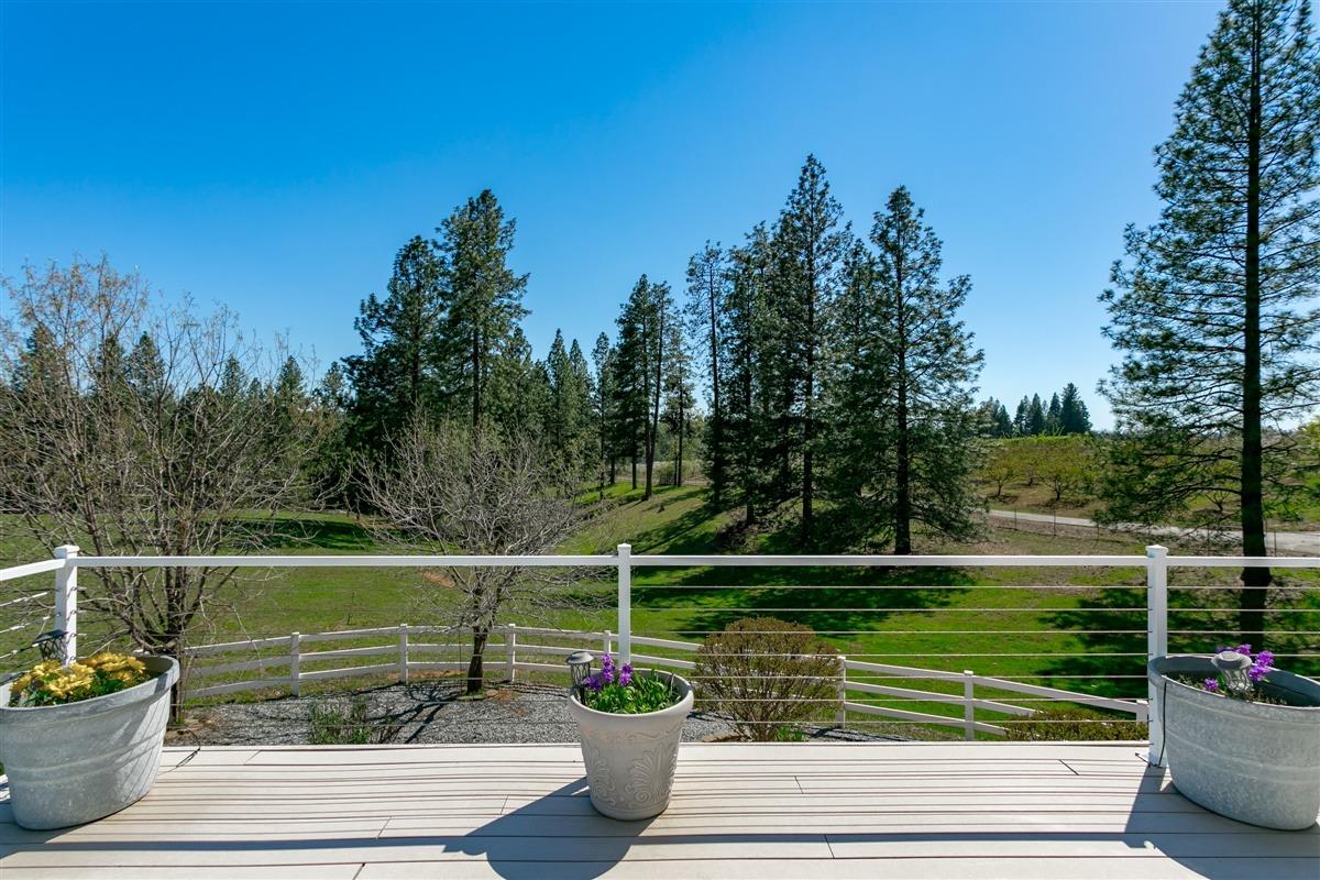 Apple Vista Lane, Camino, California image 4